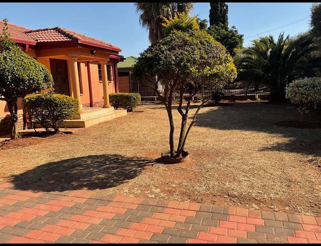 4 BEDROOM HOUSE TO LET IN PROCLAMATION HILL
